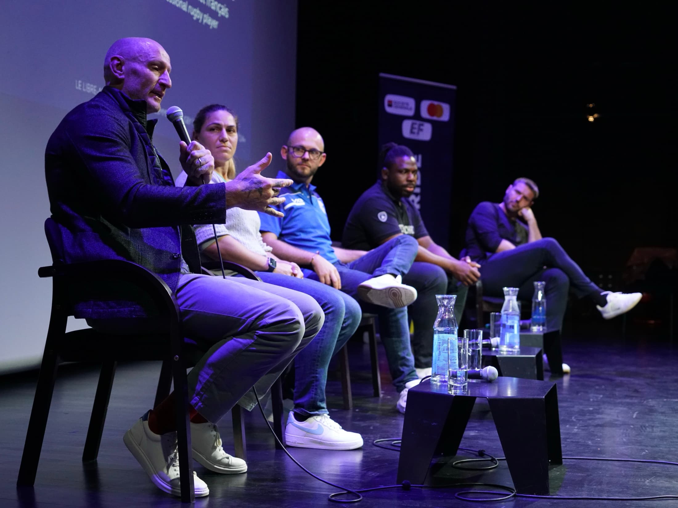 Table ronde sur l’inclusion dans le sport avec des joueurs professionnels