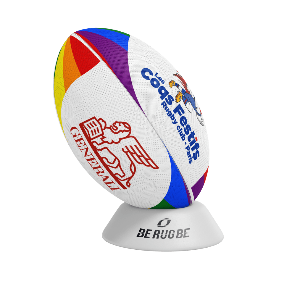 Ballon de rugby « Rugby Is My Pride » des Coqs Festifs, conçu avec Generali